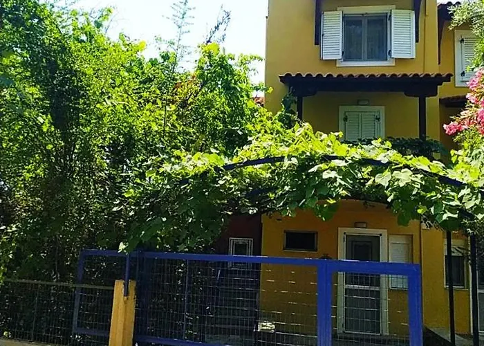 Mathesi Balcony Apartament